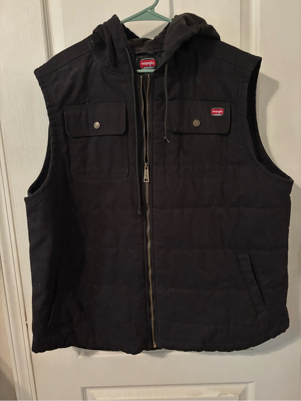 Wrangler Men's Workwear Brand Hooded Quilted Vest